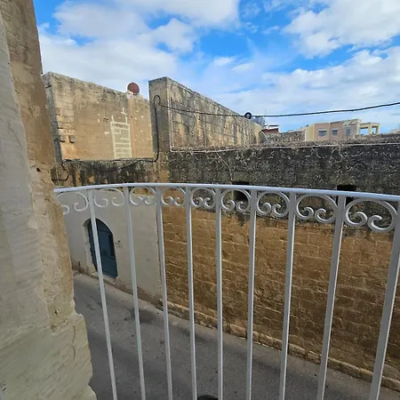 아파트 In A Charming Maltese Town House Qrendi